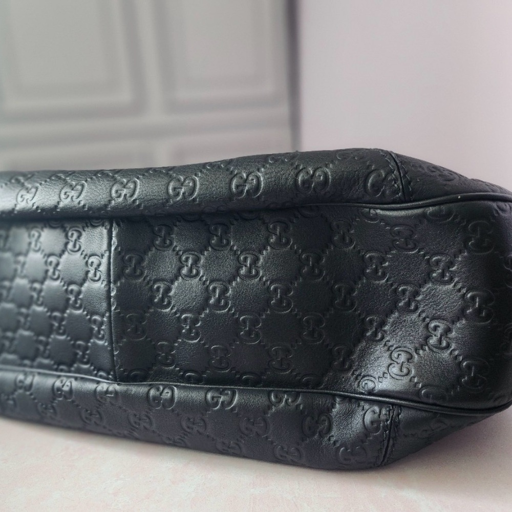 Guccisima Nero Leather Hobo Bag- 1 DAY ONLY OFFER. IF U HIT LIKE GET READY !!! - Picture 7 of 16